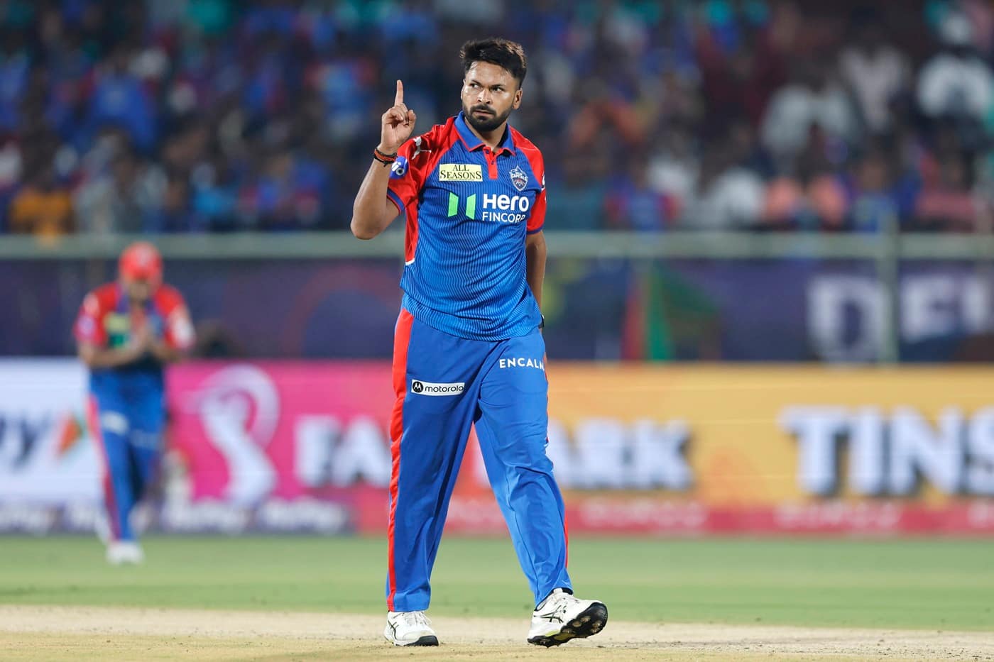 DC seamer Mukesh Kumar fined 10% of match fees after MI defeat