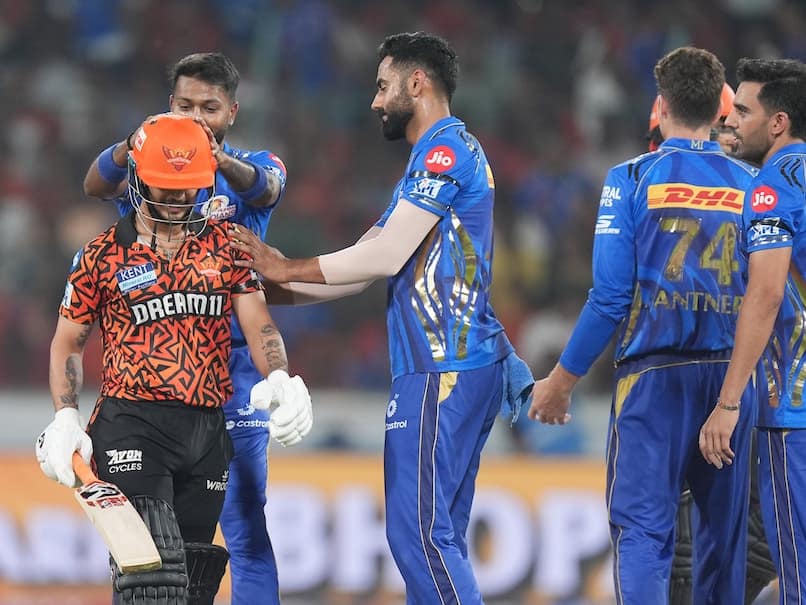 “Umpire Bhi Paise Le Rahe Hai”: Virender Sehwag’s Big Take On Ishan Kishan’s ‘Brain-Fade’ “Umpire Bhi Paise Le Rahe Hai”: Virender Sehwag’s Big Take On Ishan Kishan’s ‘Brain-Fade’