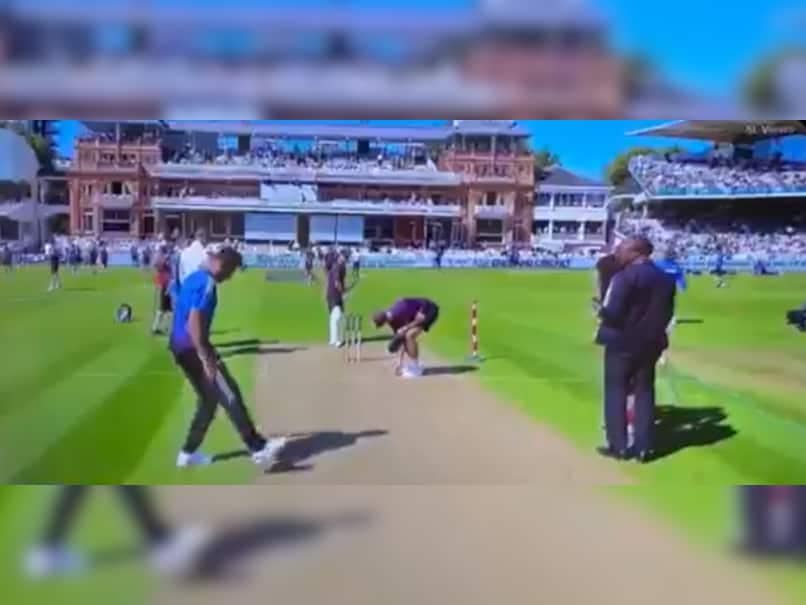 Watch: Groundstaff Warns Jasprit Bumrah To Step Out Of The Pitch. India Pacer’s Reaction Goes Viral Watch: Groundstaff Warns Jasprit Bumrah To Step Out Of The Pitch. India Pacer’s Reaction Goes Viral